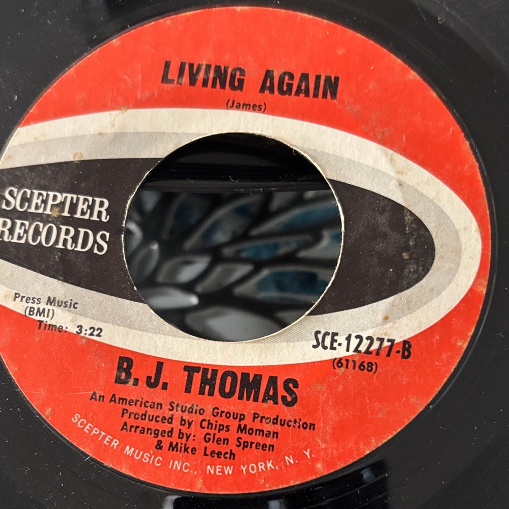 B.J. Thomas Vinyl Record Living Again ,VTG 7-inch 45 RPM